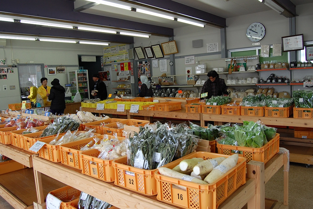 お客様で賑わう店内