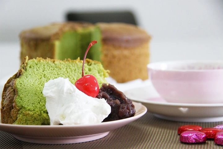 小松菜のグリーンシフォンケーキ