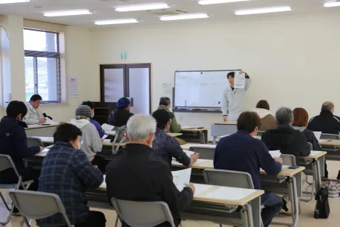 ピーマン栽培技術確立へ　<br>育苗・圃場準備指導会