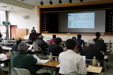 初心に戻り１００年続く産地へ　<br>レタス栽培講習会