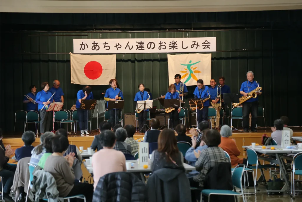かあちゃん達のお楽しみ会のようす