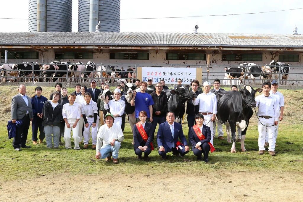 陸中ホルスタインブラック＆ホワイトショーの様子