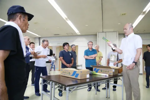 良品安定出荷を確認　<br>ネギ出荷目ぞろい会